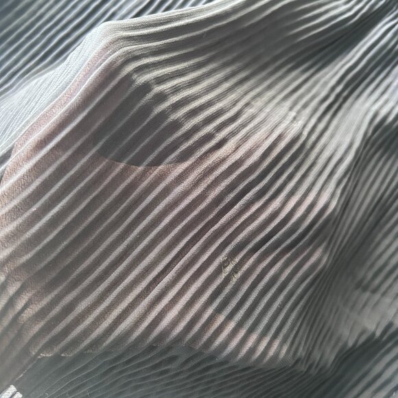 Black Sheer Cropped Blouse/Top/Shirt Ruched Neck Size Large - Picture 2 of 7